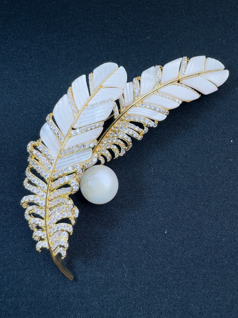 Gold-Tone White Feather Brooch With Pearl And Crystal Accents